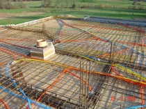 Betonaža prve plošče stanovanjskega objekta